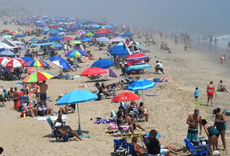 Health Alert 2 Delaware Beaches Closed After Medical Waste Found