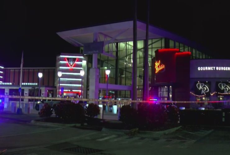 Teenager Dies in Shooting Outside Citrus Park Mall's Red Robin Restaurant