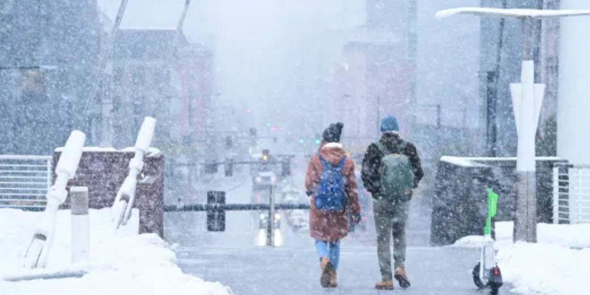 Denver Prepares for a Snowy Wednesday, Snowstorm Sweeps Across Colorado