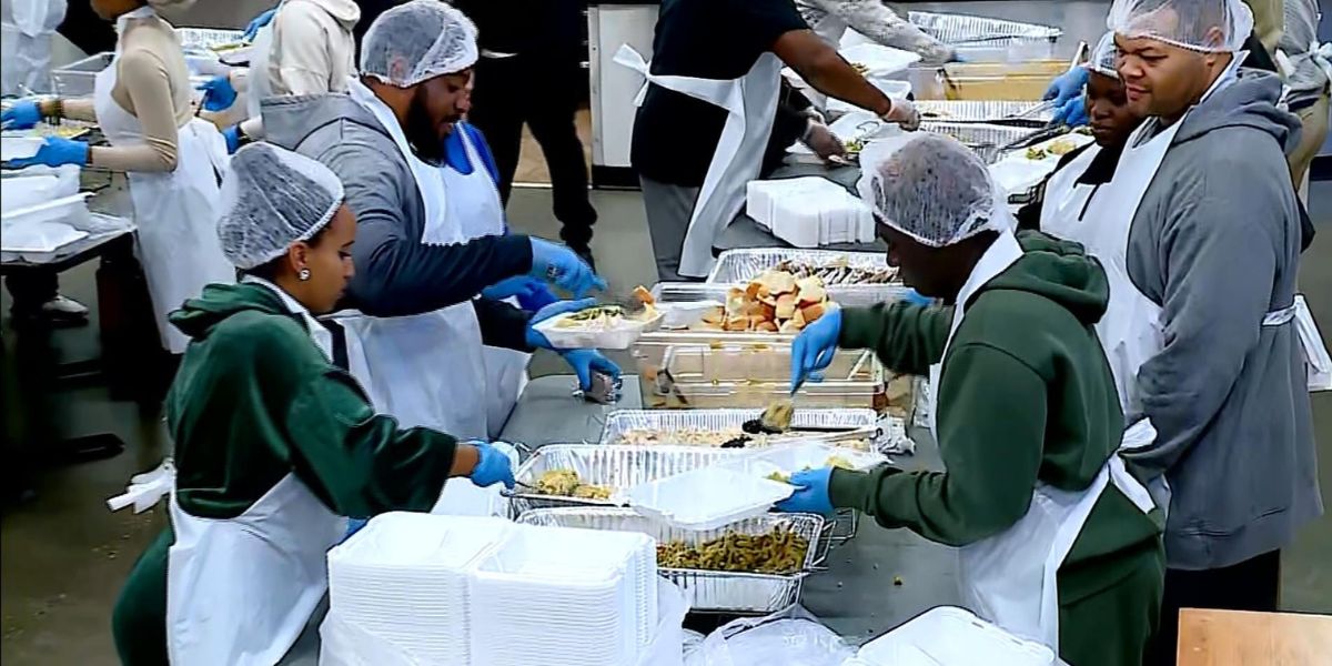 For More Than 50 Years, Mozel Sanders Foundation Has Been a Lifeline for Central Indiana’s Hungry