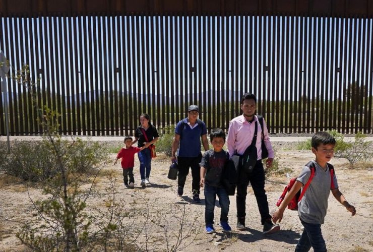 Pair of Arizona Residents Receive Sentences for Migrant Smuggling Operation