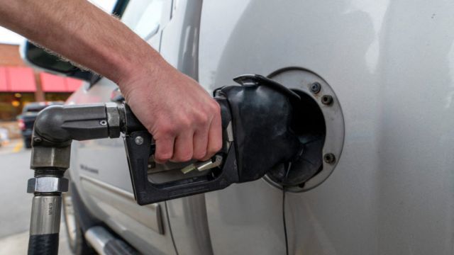 Seasonal Trends Bring Lower Gas Prices to Tennessee Residents