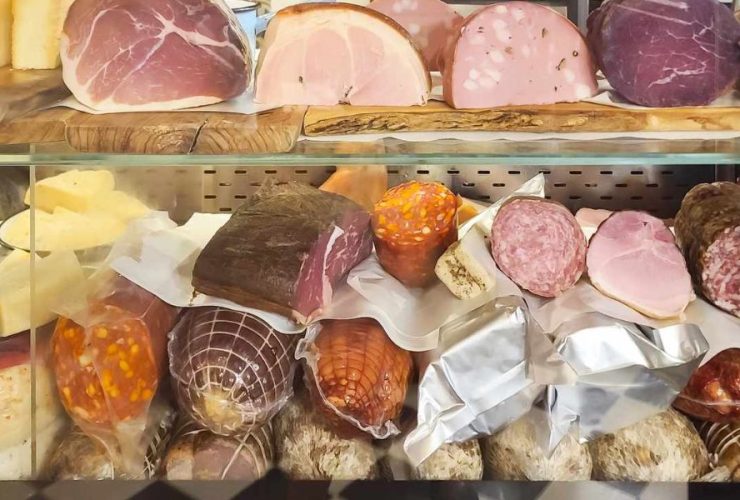 Tragic Listeria Outbreak Infant Dies, 10 Ill from Contaminated Meat Products