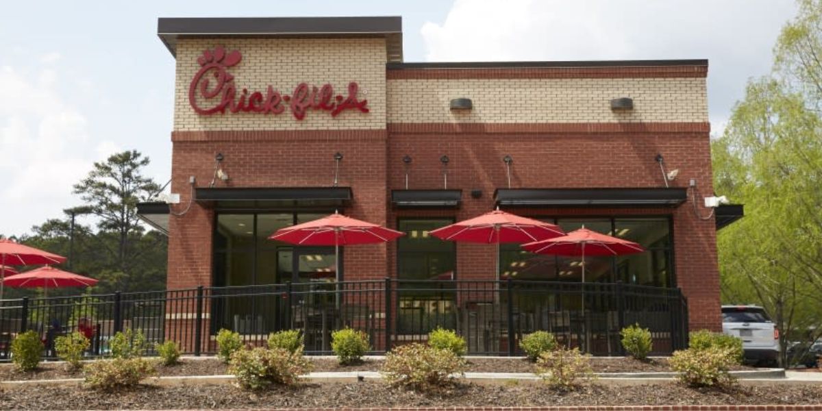 Why Chick-fil-A Is the Top First Date Choice for Men in Ohio, Indiana, and Kentucky