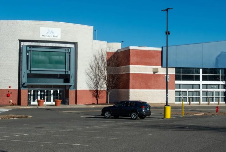 Connecticut Mall’s Retail Woes Continue with More Store Closures as New Year Approaches