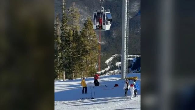 Emergency Rescue at Colorado Ski Resort: 174 Stranded as Gondola Malfunctions