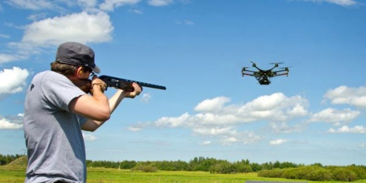 New Law Allows Drones Over Private Property, Shooting Them Down Is Now a Felony