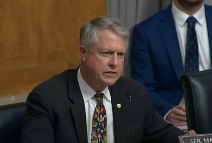 Sen. Roger Marshall Criticizes USPS Mail Delivery Performance with Strong Disapproval