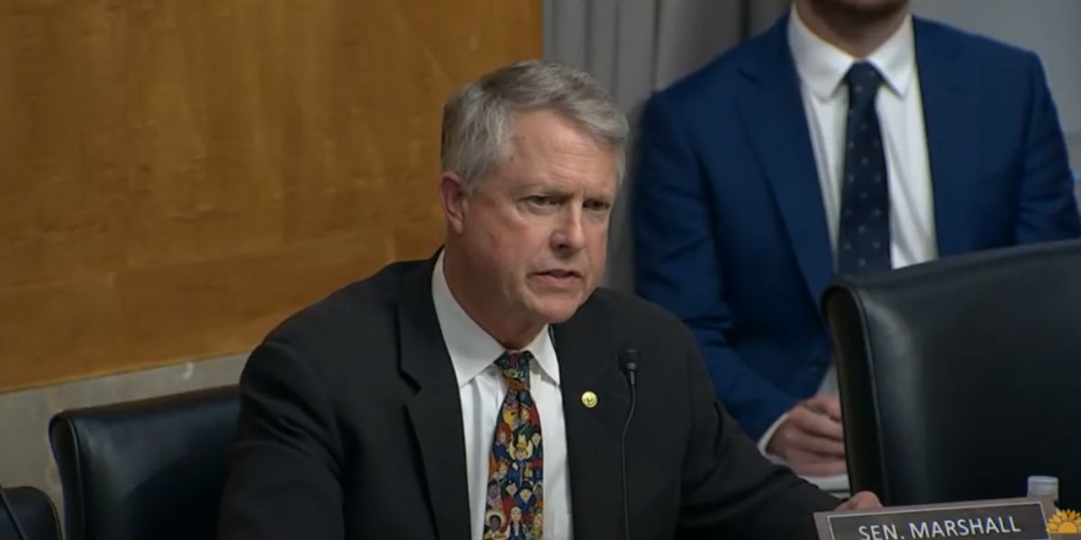 Sen. Roger Marshall Criticizes USPS Mail Delivery Performance with Strong Disapproval