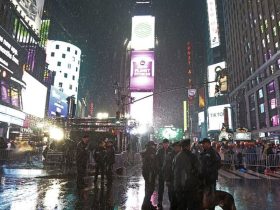 Times Square Faces Wet Weather on New Year's Eve, Partygoers Beware