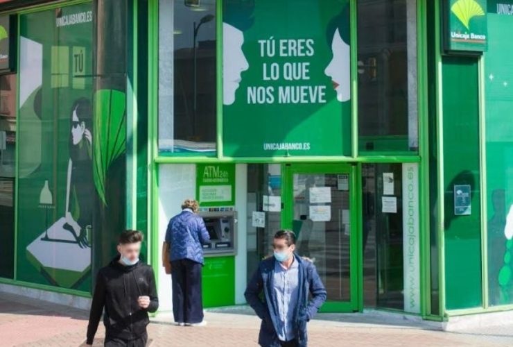 Unicaja Banco Reduce el Interés de su Hipoteca Fija en Mayo 2025 Una de las Más Competitivas del Mercado