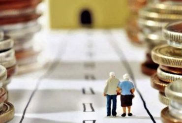 What is the United States' minimum retirement age